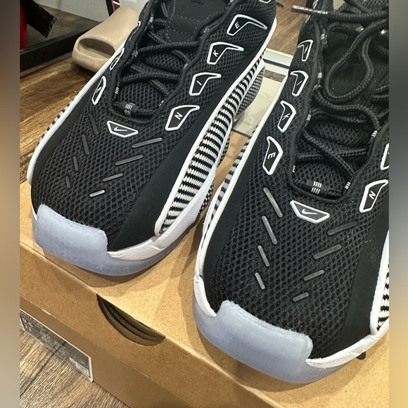 Nike NOCTA Glides - Picture 3 of 7